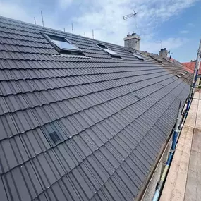 Bild von Stuart & Moffat Roofing Contractors