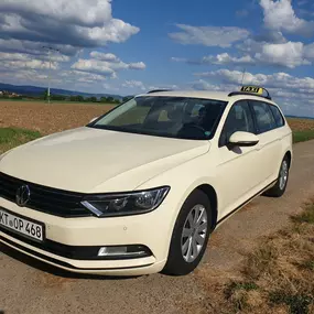 Bild von Taxi Kitzingen - Vermittlung von Taxen für Stadt und Landkreis Kitzingen