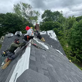 Bild von Joe's Roofing Lowell