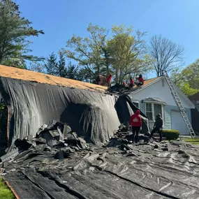 Bild von Joe's Roofing Lowell