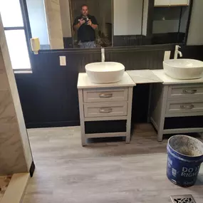 finished shot of Mr Oteros bathroom