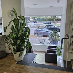 Bild von Friseur Haare Carmen – Schnitt, Farbe & Styling Köln