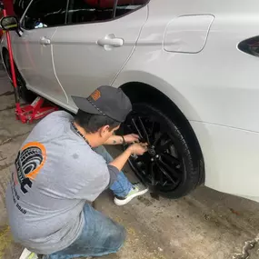 Bild von Toño Tire Shop