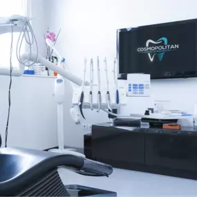 WE ARE BROOKLYN'S PREMIER DENTAL PROVIDER - Creating Beautiful Smiles Since 1999!
Cosmopolitan Dental of Brooklyn is the Brooklyn community’s premier dental and oral health service provider. We can assist the whole family, including children, and we prioritize comfort and wellness.

TREAT YOURSELF TO Comprehensive Dental Services
At our clinic, we offer comprehensive services from all fields of dentistry. In addition to high-end dental equipment and high-quality materials, all services are provi