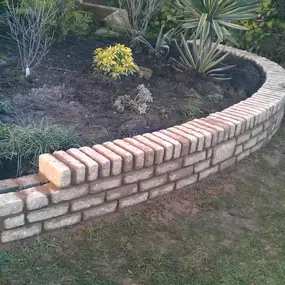 Bild von Poplar Landscapes N-W Ltd