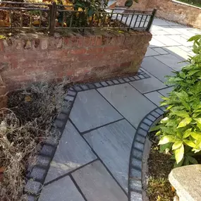 Bild von Poplar Landscapes N-W Ltd