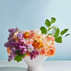 Fresh flowers hand arranged and hand delivered. Flower Delivery available same day to Dallas, TX.  Order flowers today and we will hand deliver your flower arrangement.