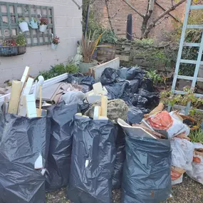 Bild von MCb Landscaping And Waste Disposal