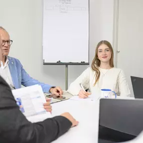 Isabelle Stirnweis - AXA Versicherung Michaelsen e.K. in Aschheim