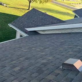 Bild von Standard Roofing & Restoration