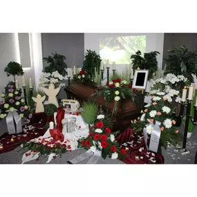 Bild von Heinze Bestattungen – Ihre Bestatterin des Vertrauens