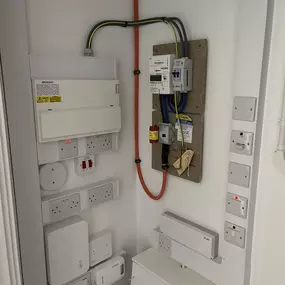 Bild von OMES Installations Ltd