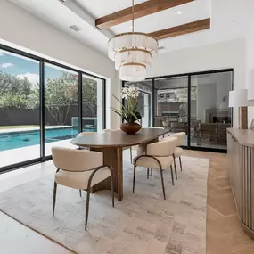 Bild von Merge Windows And Doors