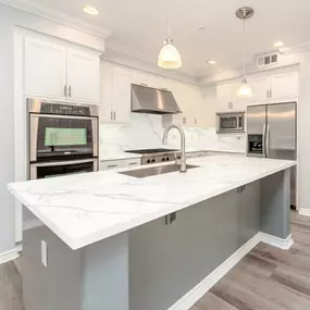 Bild von New Home Kitchen & Bath