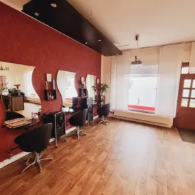 Bild von Sebnitzer Friseur & Kosmetik GmbH Haarstudio 