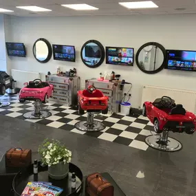 Bild von Ocean Kids and Family Salon® - Kids haircuts expert!