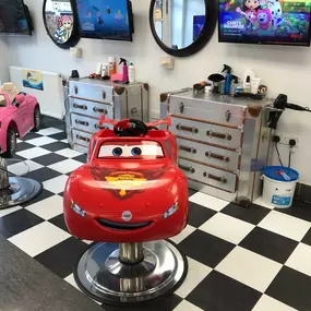Bild von Ocean Kids and Family Salon® - Kids haircuts expert!