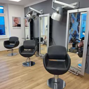 Bild von Sebnitzer Friseur & Kosmetik GmbH Salon Glückssträhne