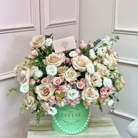 Bild von My Divine Decors LLC