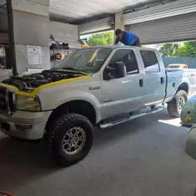 Bild von American OG Auto Body & Paint