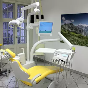 Bild von Dr. med. dent. Kolgeci Lumni