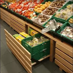 mfusta11moblesdefruiteria8.JPG