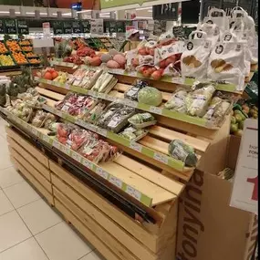 mfusta11moblesdefruiteria3.JPG