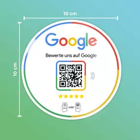 Google Review Booster Aufkleber mit eigenem Logo, NFC Tag und QR Code, vorprogrammiert auf dein Unternehmen. Kundinnen und Kunden können mit einem Scan oder Tippen direkt zur Bewertungsseite gelangen und eine Bewertung hinterlassen. Ideal für Fenster, Theken, Türen oder andere sichtbare Flächen.