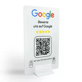 Google Review Booster Aufsteller mit integriertem NFC Tag und QR Code. Kundinnen und Kunden können mit einem Scan oder Tap direkt auf deine Google Bewertungsseite gelangen und eine Bewertung abgeben. Ideal für Counters, Empfang, Shops und Dienstleister, die ihre Online Reputation steigern möchten.