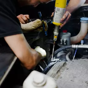 Bild von Pit Shop Auto Repair - Lombard