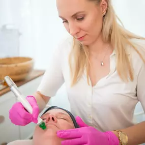 Bild von Die Schönheitsmanufaktur - Kosmetiksalon, Visagistin & Braut Stylistin