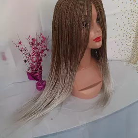 Bild von ANI'S HAIR AND BEAUTY SALON