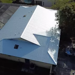 Len's Roofing is a family owned, award winning, Florida roofing contractor serving Manatee, Sarasota, Hillsborough, Hardee, DeSoto, and Charlotte County. Serving The Sun Coast Since 1993. Call 1 (941) 896-7897