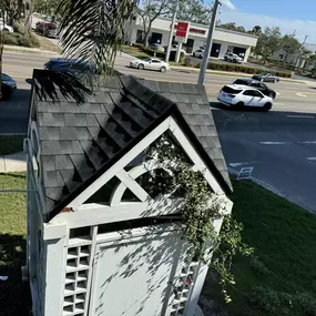 Len's Roofing is a family owned, award winning, Florida roofing contractor serving Manatee, Sarasota, Hillsborough, Hardee, DeSoto, and Charlotte County. Serving The Sun Coast Since 1993. Call 1 (941) 896-7897