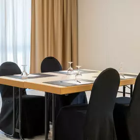 Tagungsraum / Meeting Space