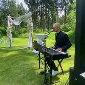 Bild von FINNÉSS – DJ Heidelberg, Sänger & Trompeter
