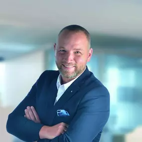 SIGNAL IDUNA GRUPPE - Konstantin Kussberger