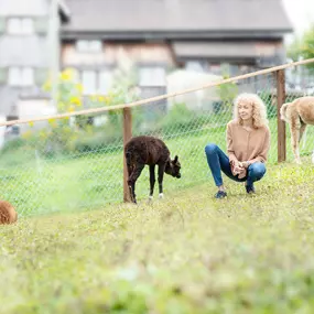 Bild von Karin Isch - inner balance coaching - und Wohlfühl-Erlebnisse mit Alpakas