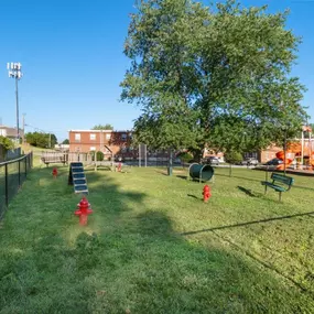 Bild von Aston Pointe Apartment Homes