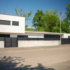 Bild von 2M Fermetures  Fenêtre, Porte, Volet & Pergola