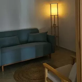 307898395-0-FneWynH1Id1760085670417.jpeg