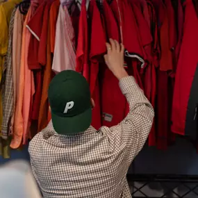 Bild von 9R second hand store di Caritas Ticino