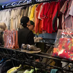 Bild von 9R second hand store di Caritas Ticino