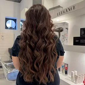 Bild von Elegance hair and beauty