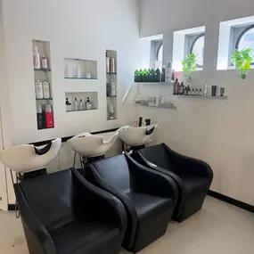 Bild von Elegance hair and beauty
