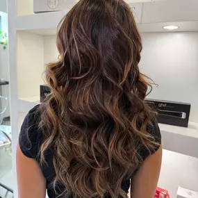 Bild von Elegance hair and beauty