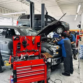 Bild von Raven's Auto Repair
