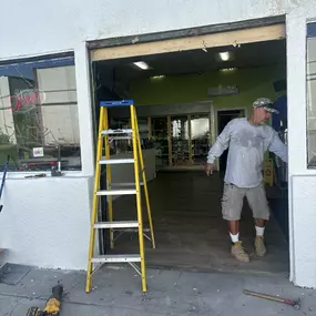 Baby Glass Inc. - Before restaurant bi-fold glass doors