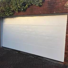 Bild von J & J Garage Doors