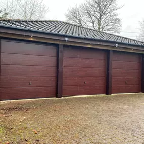 Bild von J & J Garage Doors